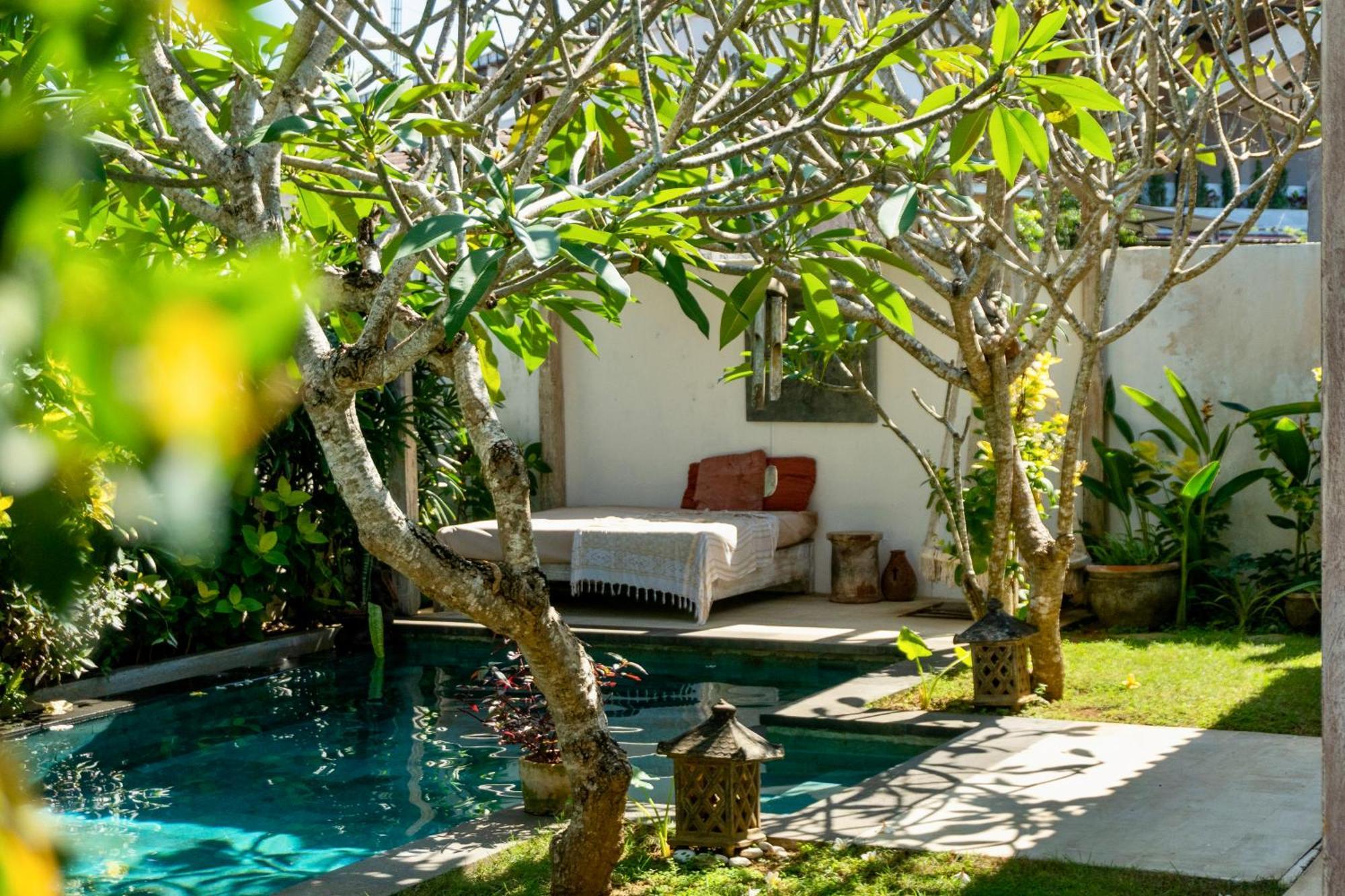 ホテル Damai Uluwatu エクステリア 写真