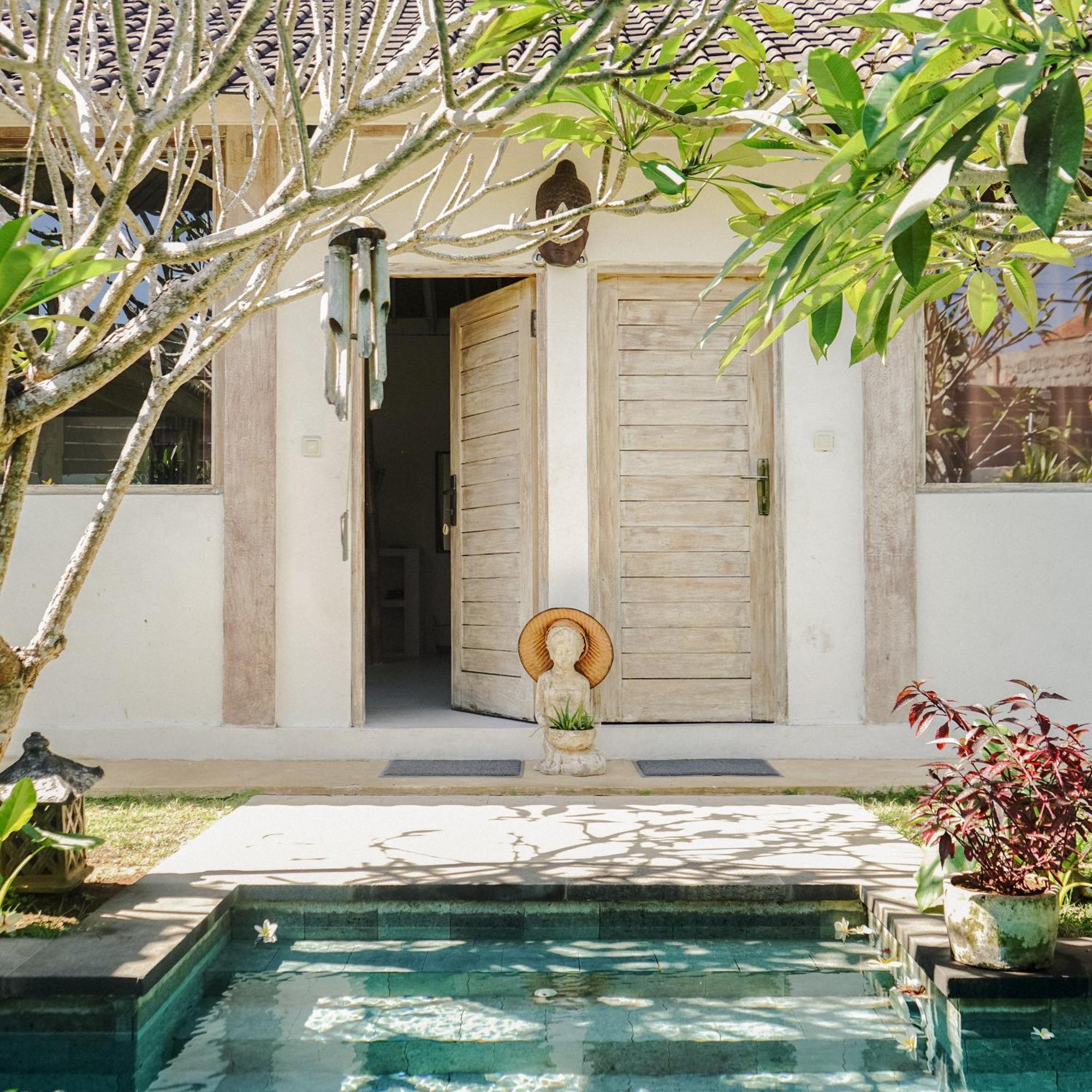 ホテル Damai Uluwatu エクステリア 写真